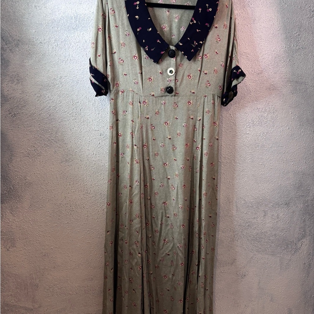 Flattered Green and Dark Blue Floral Midi Dress - Picture 2 of 11